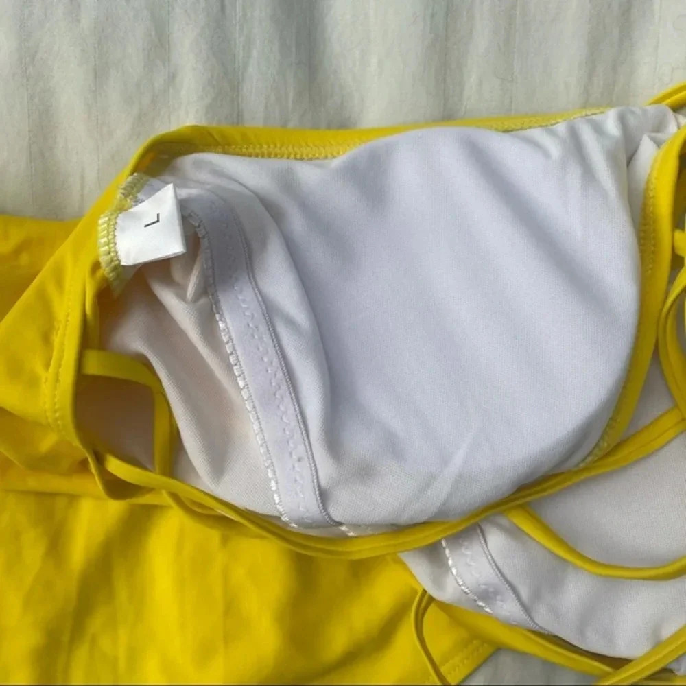 Mama Yellow Graphic One apiece Bathing Suit Swimwear L New - Picture 8 of 8